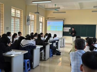 CHUYÊN ĐỀ THÁNG 11: ĐỔI MỚI PHƯƠNG PHÁP DẠY HỌC MÔN TOÁN 7 QUA TIẾT HỌC “ỨNG DỤNG TỔNG BA GÓC TRONG TAM GIÁC VÀO GIẢI BÀI TẬP”