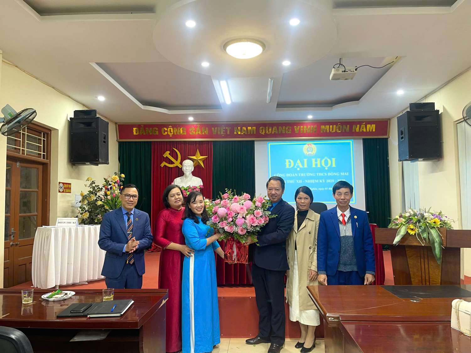 🎉 CHÚC MỪNG ĐẠI HỘI CÔNG ĐOÀN TRƯỜNG THCS ĐỒNG MAI LẦN THỨ XII, NHIỆM KỲ 2025 – 2030 🎉